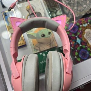 Razer wireless headphones pink kitty edition